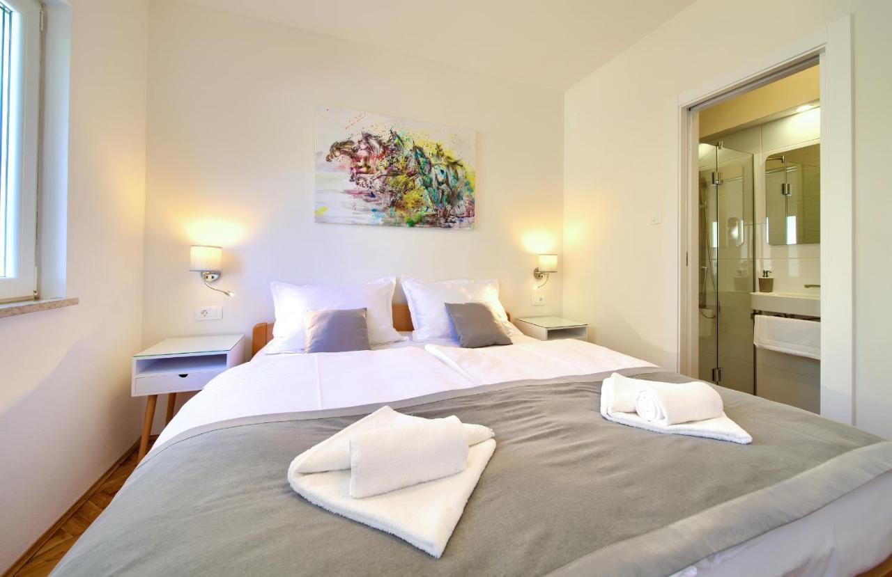 Apartments Adria Danka Крк Екстер'єр фото
