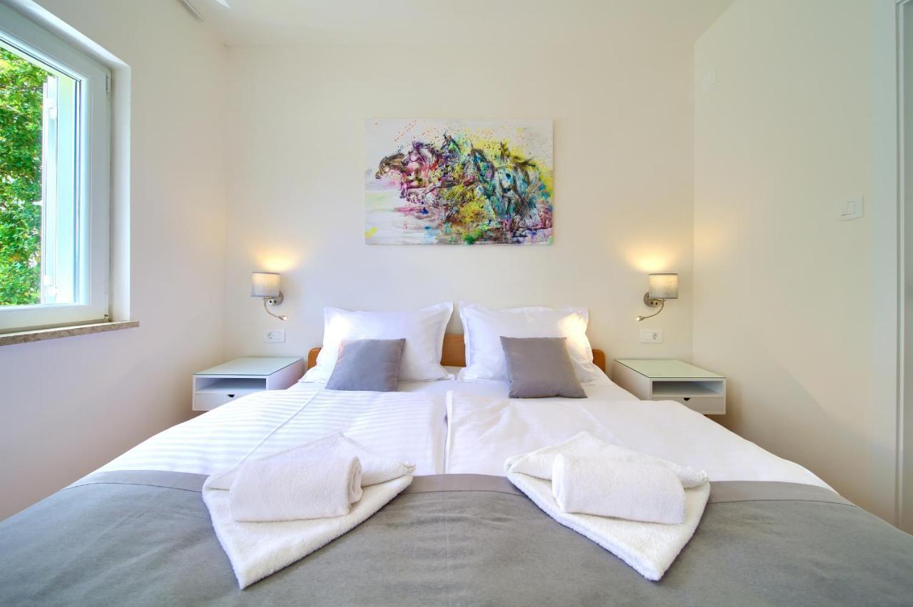 Apartments Adria Danka Крк Екстер'єр фото