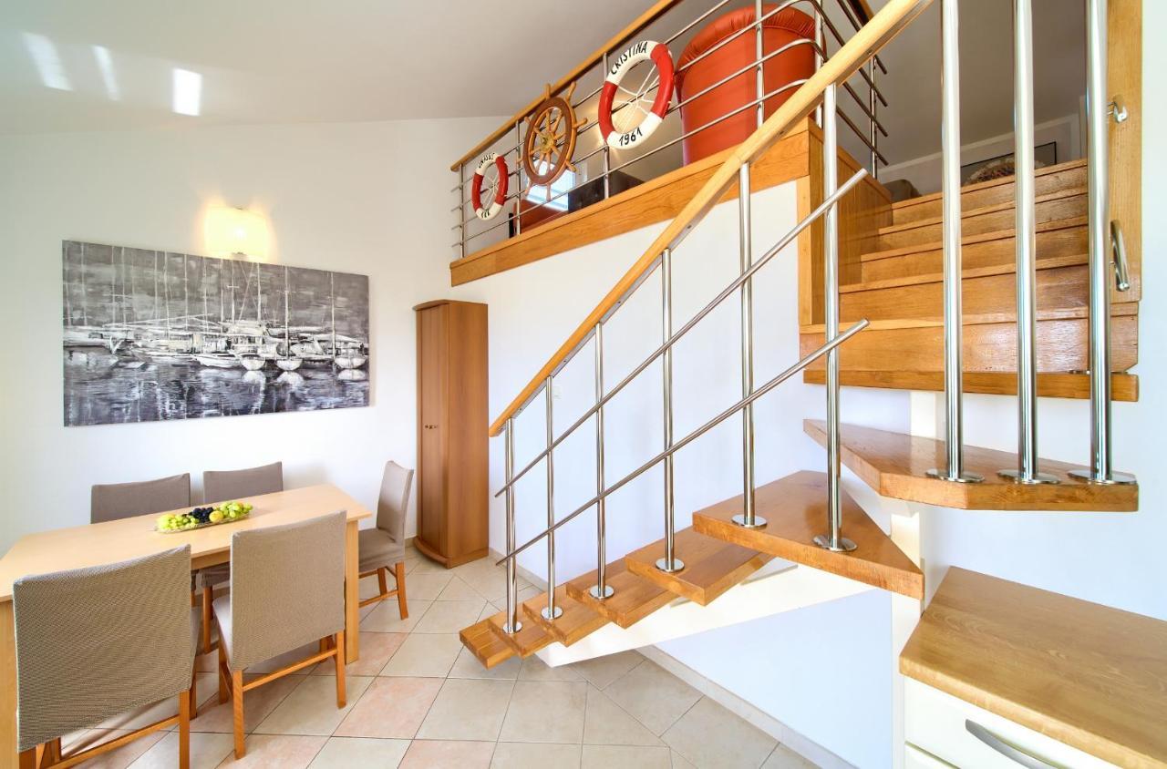 Apartments Adria Danka Крк Екстер'єр фото