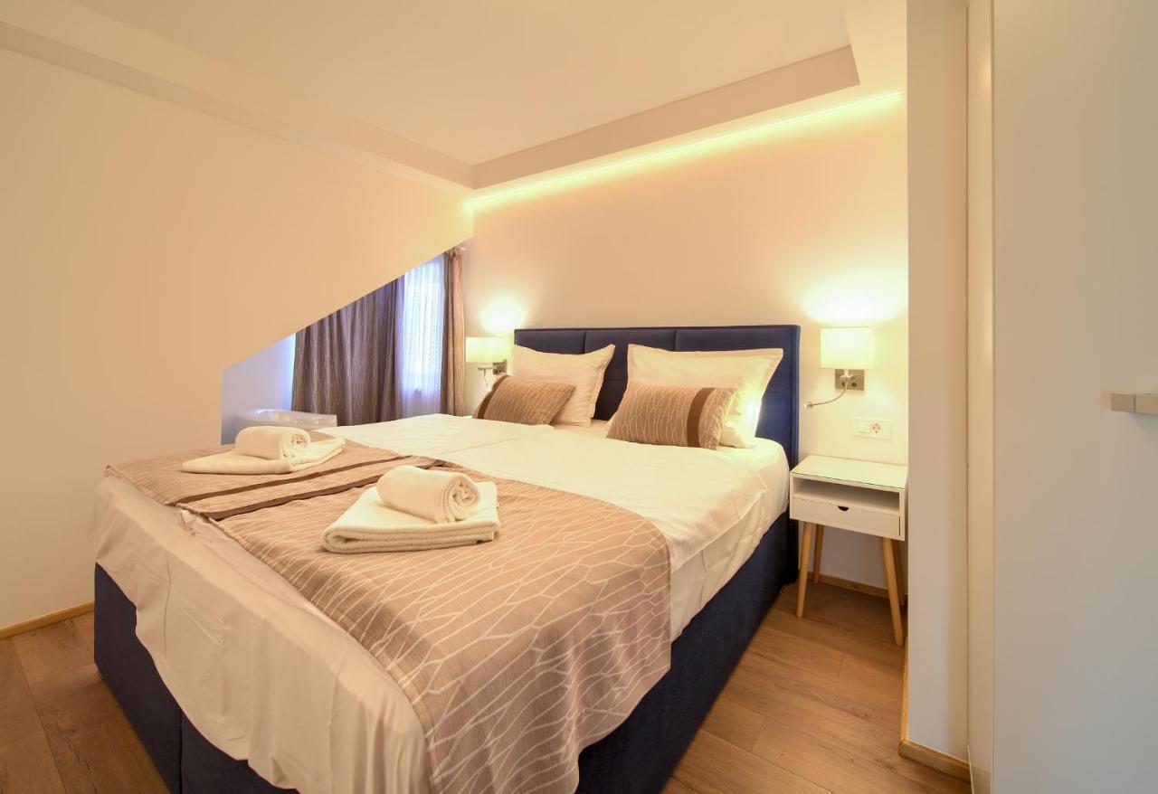 Apartments Adria Danka Крк Екстер'єр фото