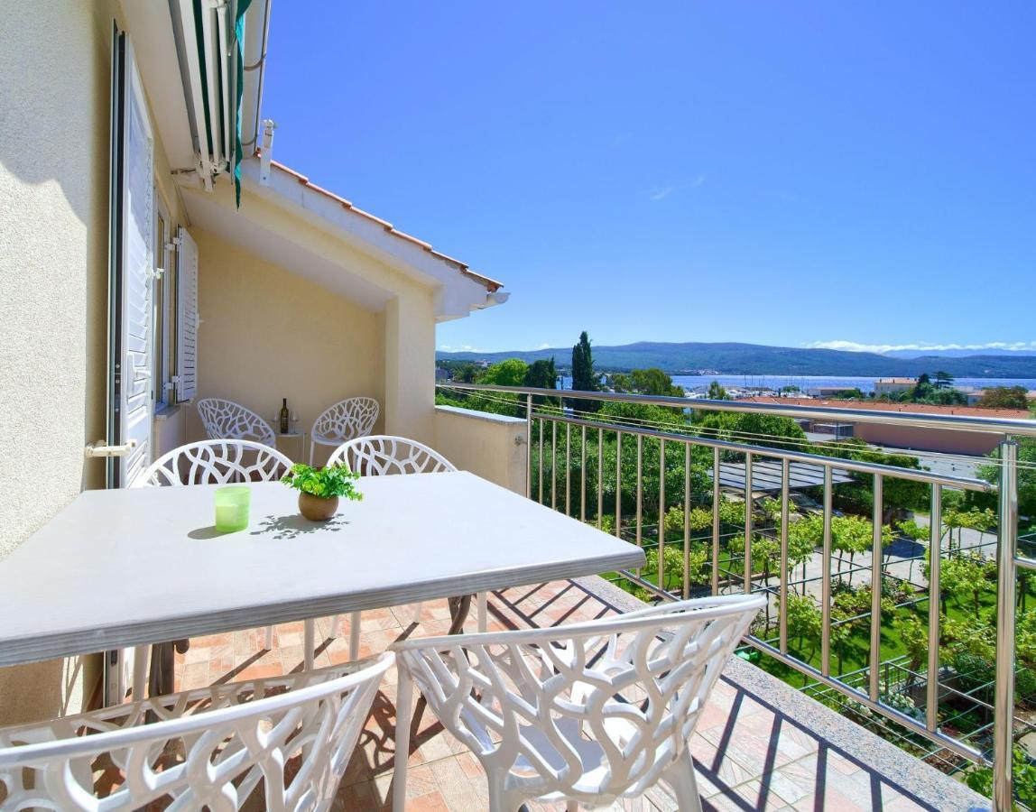 Apartments Adria Danka Крк Екстер'єр фото