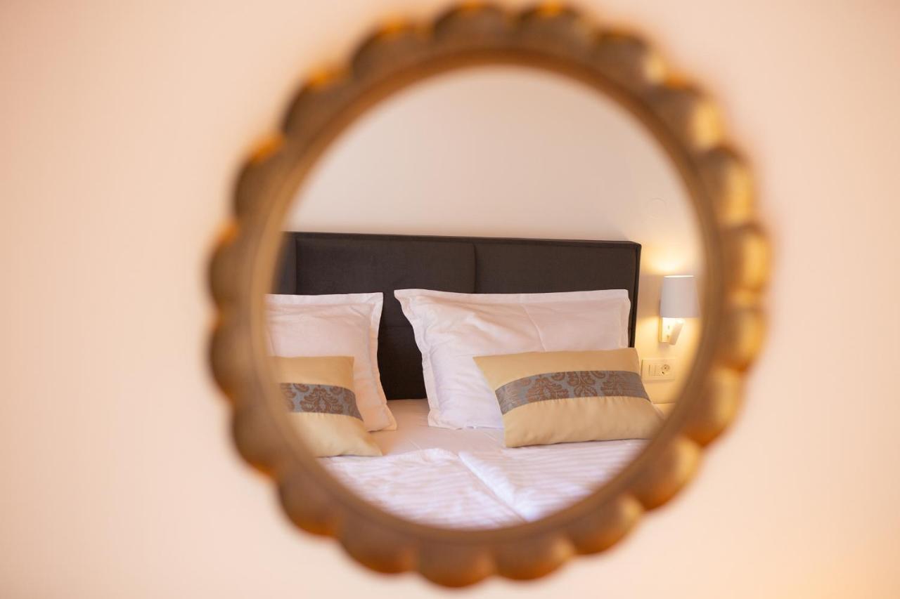 Apartments Adria Danka Крк Екстер'єр фото